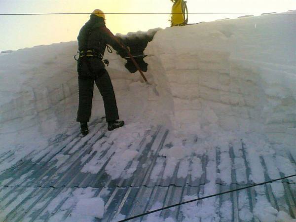 Уборка снега цена в Любани